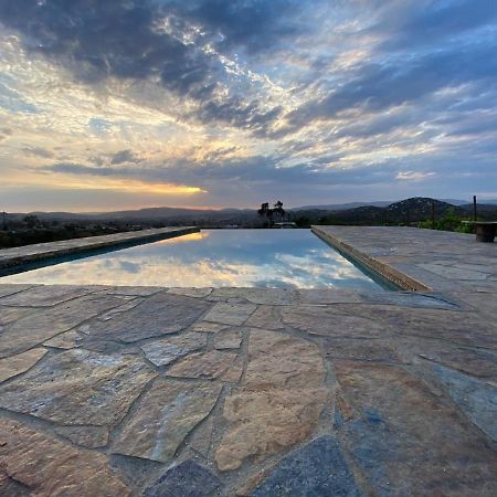 Chalet Nativo - Fabulous Terrace & Vineyard บาเย เด กัวลาลูเป ภายนอก รูปภาพ