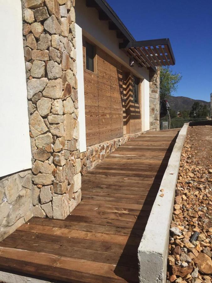 Chalet Nativo - Fabulous Terrace & Vineyard บาเย เด กัวลาลูเป ภายนอก รูปภาพ
